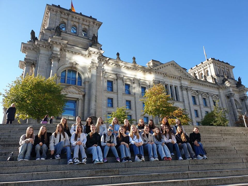 Unsere 10. Klässlerinnen in Berlin