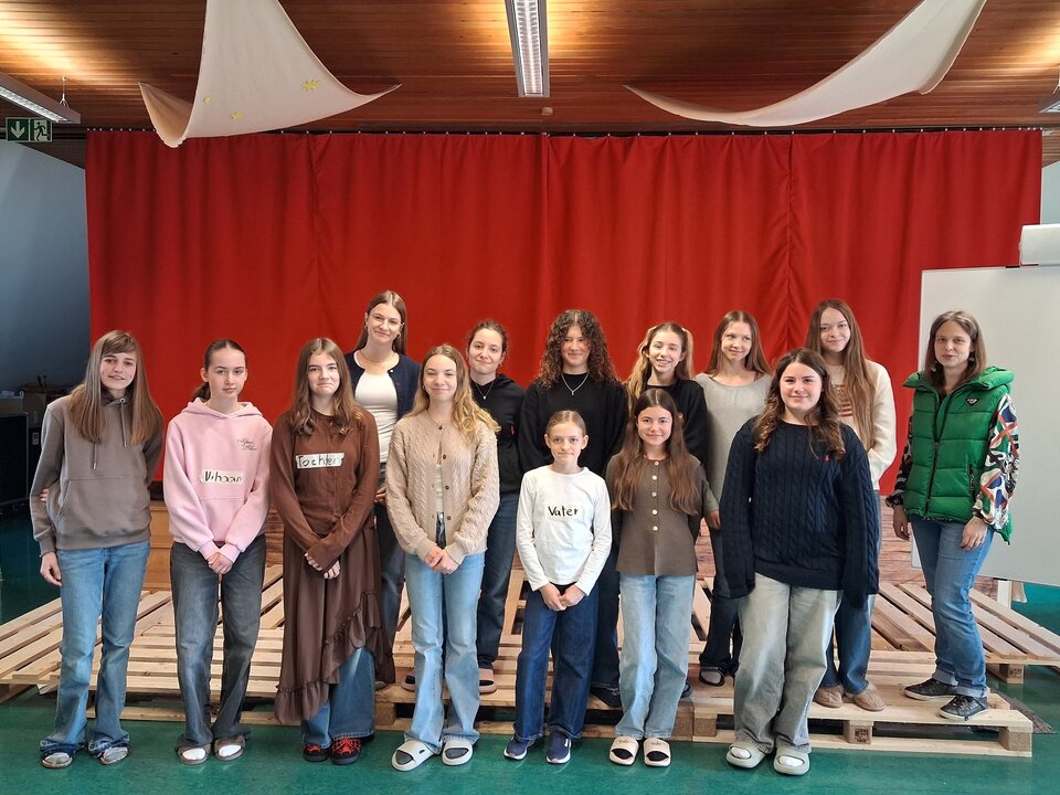 Andacht zum Weltfrauentag im Musiksaal